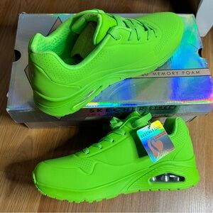 Skechers Bright Green Athletic Shoes - Lime Uno Night Shades
